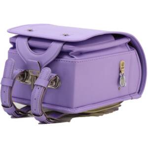 岐阜横山鞄のランドセルです。品番m4ir-fの底側です。アイリス色の人工皮革で手作りされたランドセルです。